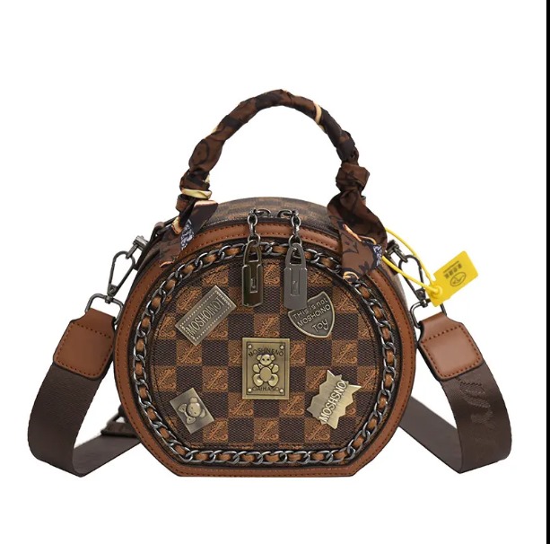 7d2b4127-f61a-4f51-839e-bbff935ce65e.jpg • حقيبة يد كروس - الصورة 1