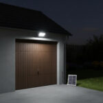 ⁦كشاف يعمل بالطاقة الشمسية بقوة 500 واط بضملن عامين⁩ - الصورة ⁦2⁩