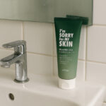 ⁦غسول البشرة المهدئ بالسيكا – تنظيف عميق⁩ - الصورة ⁦3⁩