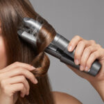 ⁦أداة تصفيف الشعر المحمولة 2 في 1⁩ - الصورة ⁦3⁩