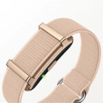 ⁦مراقبة معدل ضربات القلب ومستوى تشبع الأكسجين في الدم⁩ - الصورة ⁦4⁩